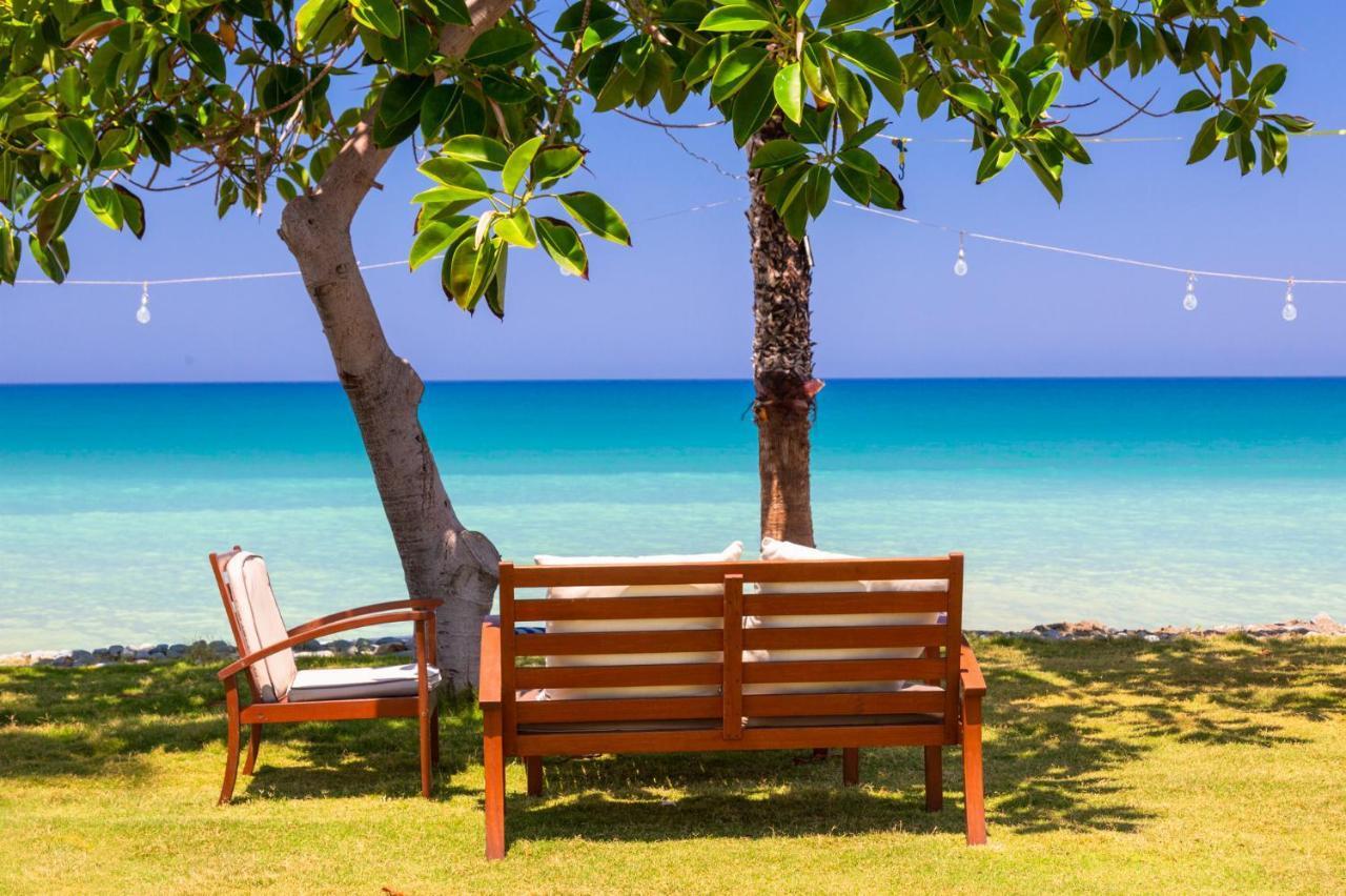 Villa Beach Heaven Помос Екстер'єр фото