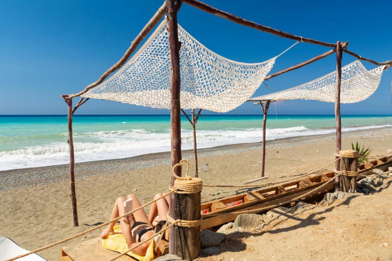 Villa Beach Heaven Помос Екстер'єр фото