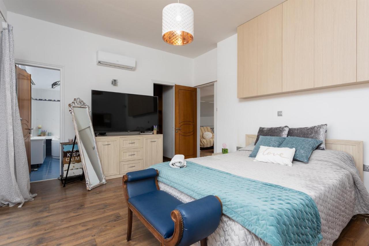 Villa Beach Heaven Помос Екстер'єр фото