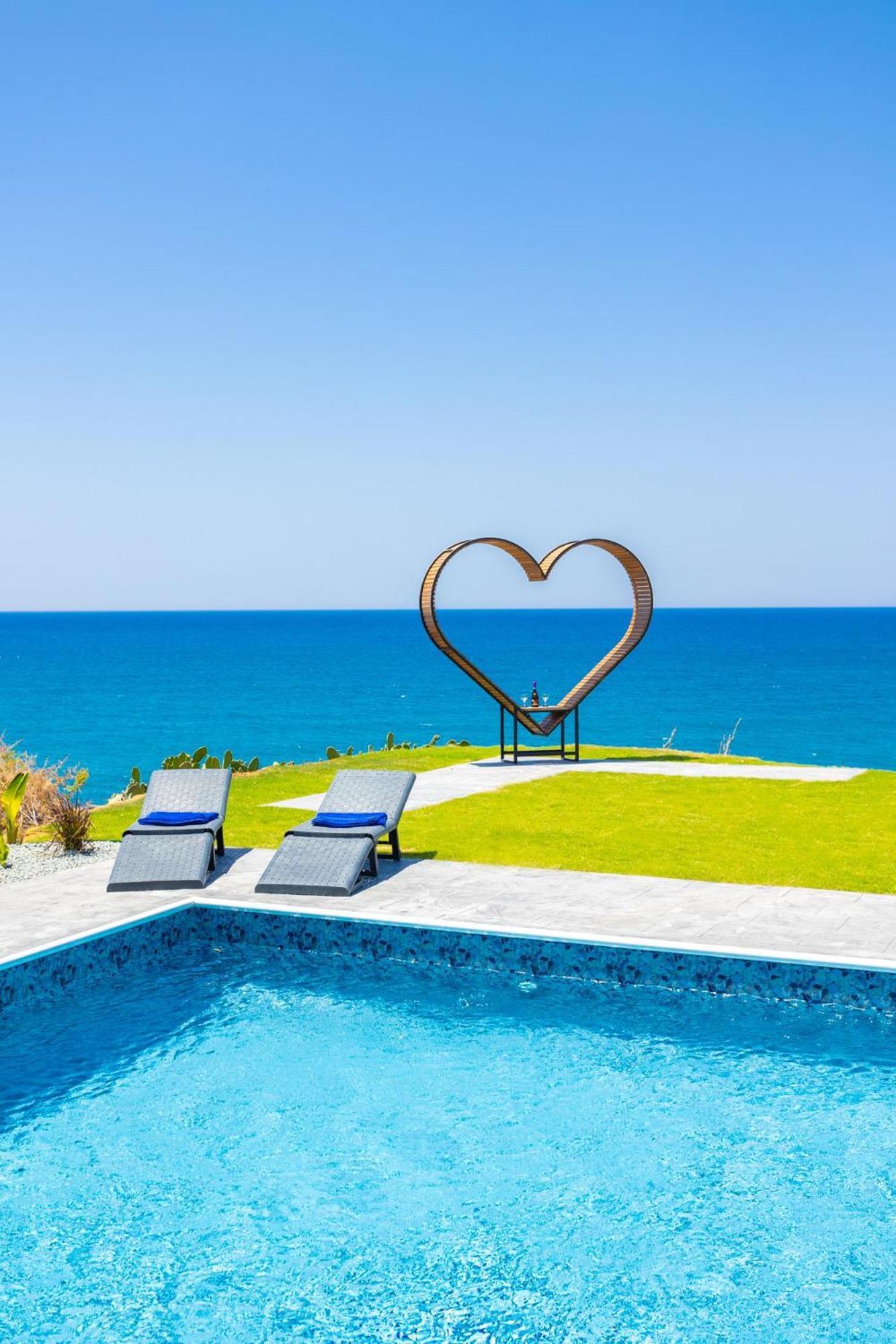 Villa Beach Heaven Помос Екстер'єр фото